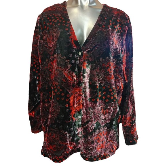 Espresso Women's Red/Black Side Slit Long Sleeve Heart Pattern Bttn Down Top 18W - Picture 1 of 3